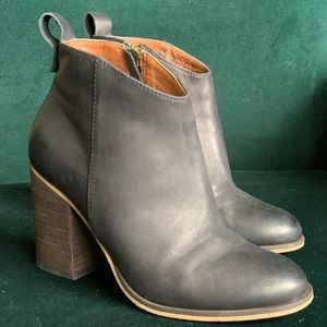 size 5 BP classic heel